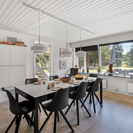 Gyrth - 2-8km From The Sea By Interhome * 布拉万德