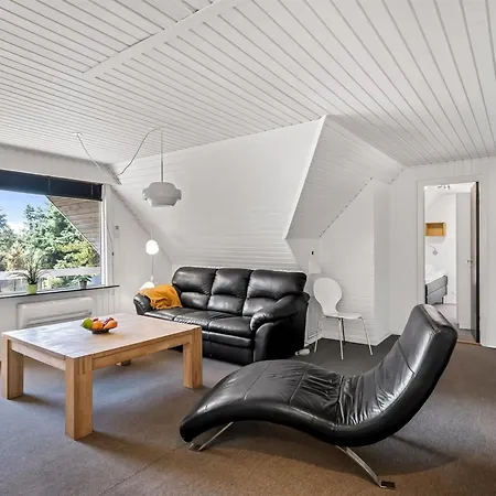 Gyrth - 2-8km From The Sea By Interhome Vakantiehuis