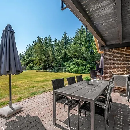 Gyrth - 2-8km From The Sea By Interhome Vakantiehuis